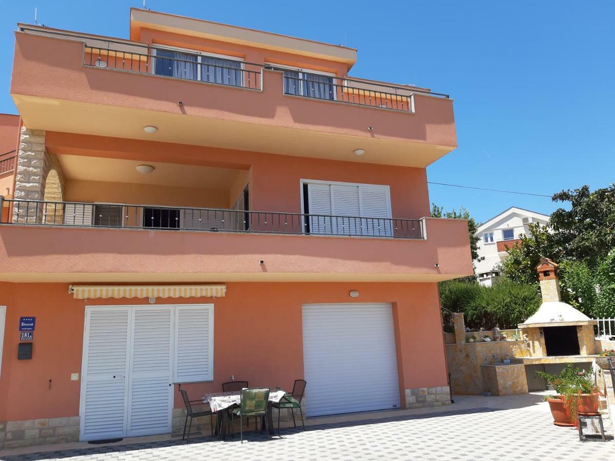 Regina Del Mare Apartmán Slatine