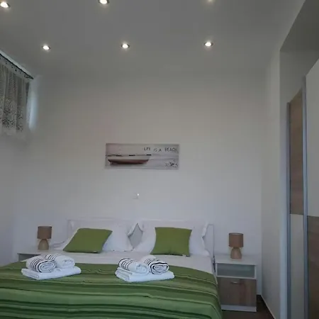 Regina Del Mare Apartment Slatine Exterior photo